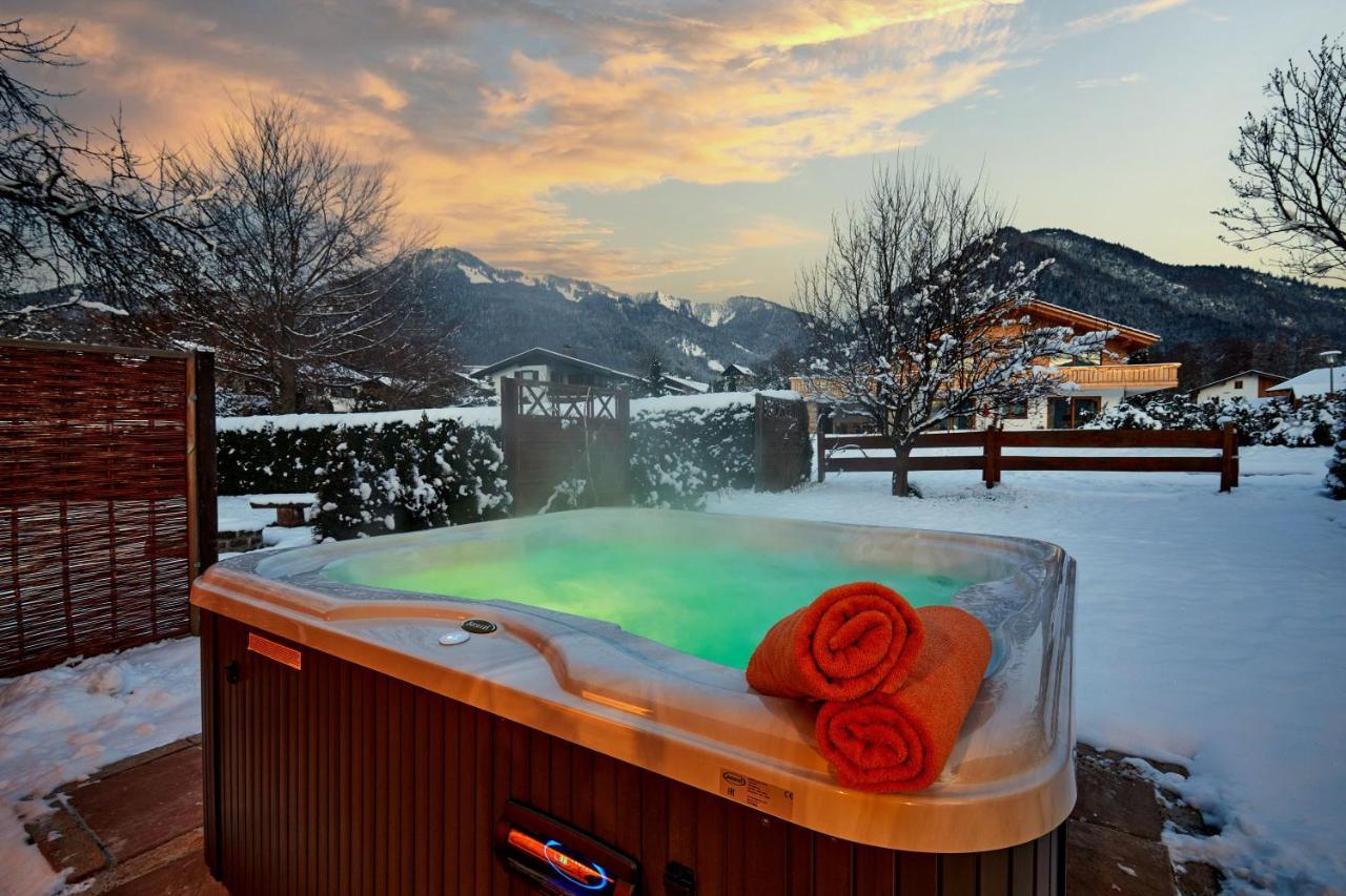 Chiemgauferienwohnungen - Wanderlust Und Alpenrose Unterwössen Exterior foto