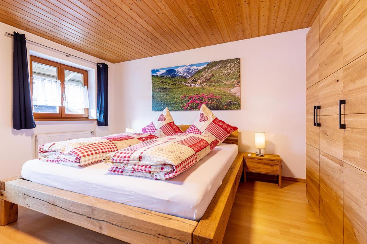 Chiemgauferienwohnungen - Wanderlust Und Alpenrose Unterwössen Exterior foto